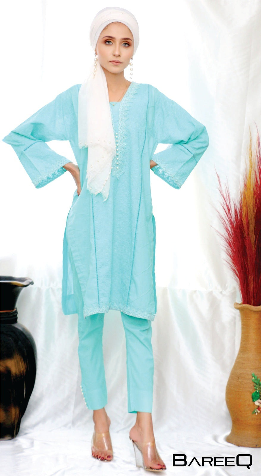 Chikan-Kari Kurta with Trapped Trouser